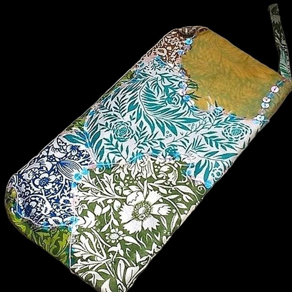Multi-Patterned Fabric Sequined Wristlet Purse - Picture 2 of 8